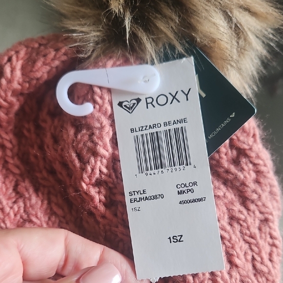 Roxy Coral Knit Beanie with Faux Fur Pom-Pom - Picture 2 of 4